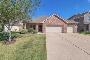 249 Harbor Bend Ln, Dickinson, TX 77539 - Photo 3