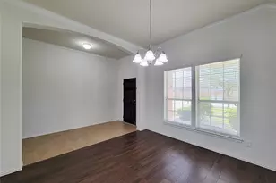 249 Harbor Bend Ln, Dickinson, TX 77539 - Photo 9