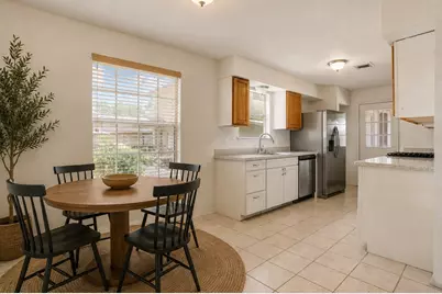 2106 N San Antonio Avenue, Pearland, TX 77581 - Photo 7