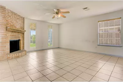 2106 N San Antonio Avenue, Pearland, TX 77581 - Photo 5