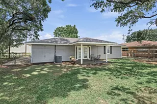 123 Ogden St, Winnie, TX 77665 - Photo 23