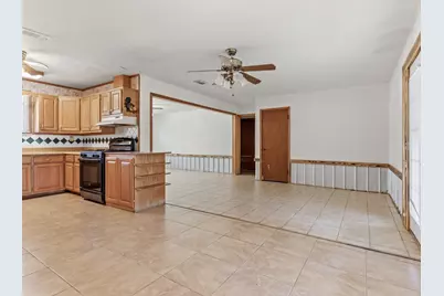 123 Ogden Street, Winnie, TX 77665 - Photo 9