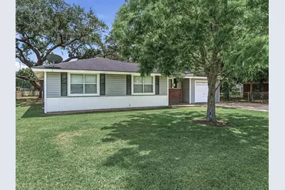 123 Ogden Street, Winnie, TX 77665 - Photo 3