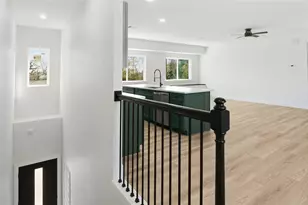 1313 Knight St, Houston, TX 77022 - Photo 9