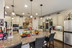 4220 Walnut Bend Dr, Friendswood, TX 77546 - Photo 17