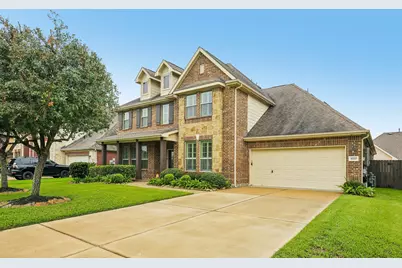 4220 Walnut Bend Drive, Friendswood, TX 77546 - Photo 1