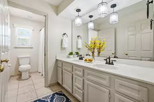 12807 Oak Village Dr, Montgomery, TX 77356 - Photo 15