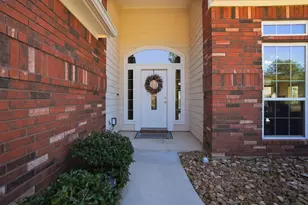 12807 Oak Village Dr, Montgomery, TX 77356 - Photo 3