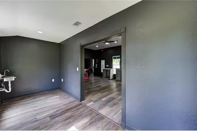 602 E Myrtle Street, Angleton, TX 77515 - Photo 27