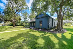 602 E Myrtle St, Angleton, TX 77515 - Photo 11