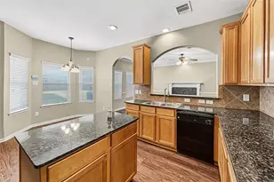 22915 Breton Point Dr, Spring, TX 77373 - Photo 3