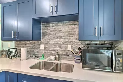 3917 Avenue P 1/2, Galveston, TX 77550 - Photo 25