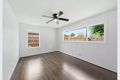 1841 Huge Oaks Street, Houston, TX 77055 - Photo 11