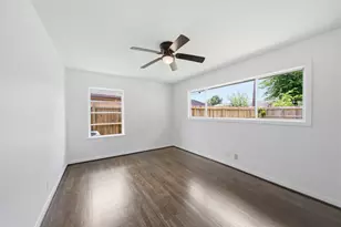 1841 Huge Oaks St, Houston, TX 77055 - Photo 11