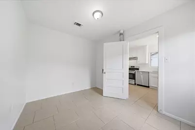 1841 Huge Oaks Street, Houston, TX 77055 - Photo 17