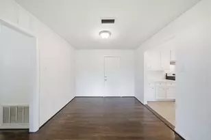 1841 Huge Oaks St, Houston, TX 77055 - Photo 5