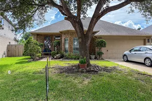 4830 Chase Stone Dr, Bacliff, TX 77518 - Photo 1