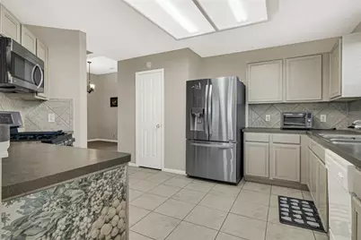8123 Solara Bend, Houston, TX 77083 - Photo 13