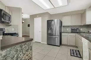 8123 Solara Bend, Houston, TX 77083 - Photo 13