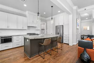 1631 Du Barry Ln, Houston, TX 77018 - Photo 7
