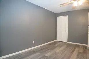6803 6th St, Hitchcock, TX 77563 - Photo 11