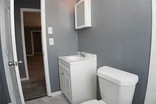 6803 6th St, Hitchcock, TX 77563 - Photo 15