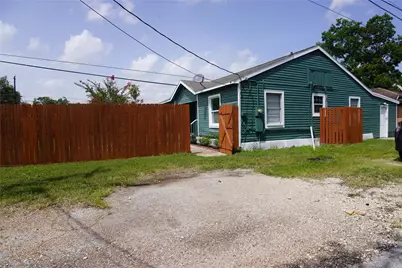 6803 6th Street, Hitchcock, TX 77563 - Photo 31