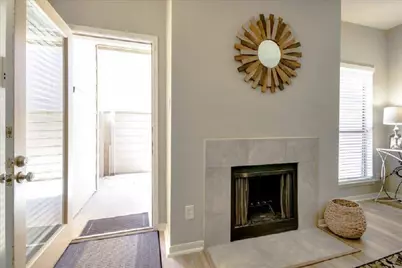 2125 Augusta Drive #63, Houston, TX 77057 - Photo 5