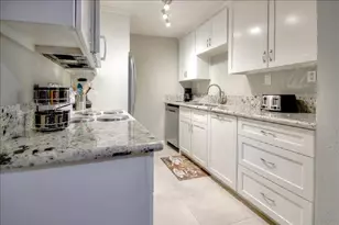 2125 Augusta Dr, Houston, TX 77057 - Photo 7