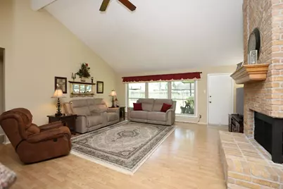 4723 Bridgemont Lane, Spring, TX 77388 - Photo 15