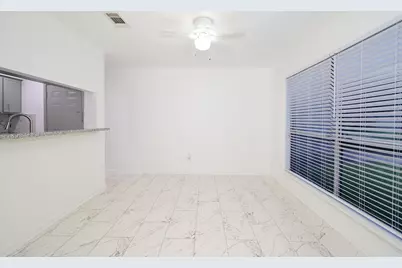 8615 Belle Park Drive, Houston, TX 77099 - Photo 13