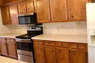 225 Crest Hill Dr, Conroe, TX 77301 - Photo 5