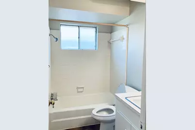 225 Crest Hill Drive, Conroe, TX 77301 - Photo 7