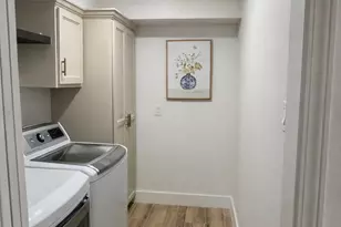 361 N Post Oak Ln, Houston, TX 77024 - Photo 9