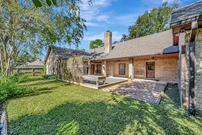 2207 Rockhaven Drive, Houston, TX 77062 - Photo 5