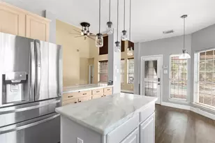 2010 Trail Water Ct, Kingwood, TX 77339 - Photo 3