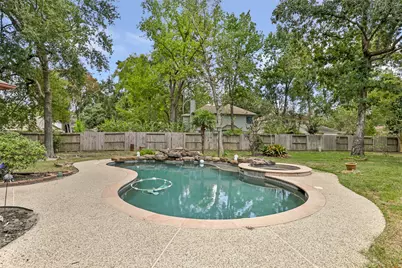 2010 Trail Water Court, Kingwood, TX 77339 - Photo 35