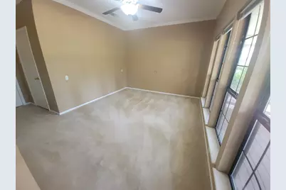 813 River Oaks, Huntsville, TX 77340 - Photo 15