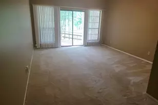 813 River Oaks, Huntsville, TX 77340 - Photo 5