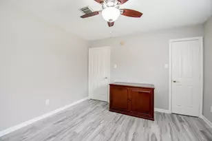 2214 Meadows Blvd, League City, TX 77573 - Photo 29