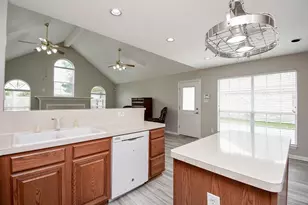 2214 Meadows Blvd, League City, TX 77573 - Photo 15