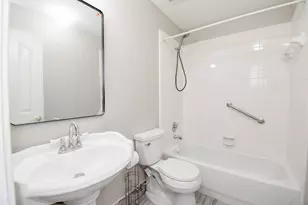 2214 Meadows Blvd, League City, TX 77573 - Photo 33