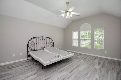2214 Meadows Boulevard, League City, TX 77573 - Photo 23