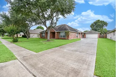 2214 Meadows Boulevard, League City, TX 77573 - Photo 37