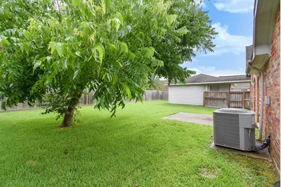 2214 Meadows Boulevard, League City, TX 77573 - Photo 39