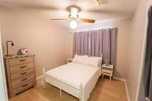 1101 Orange St, La Marque, TX 77568 - Photo 9