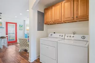 981 S Stingaree Dr, Crystal Beach, TX 77650 - Photo 21