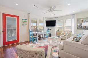 981 S Stingaree Dr, Crystal Beach, TX 77650 - Photo 11