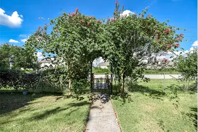 302 Damon Street, Richmond, TX 77406 - Photo 3