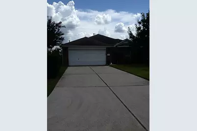 2205 Highland Crossing Drive, Conroe, TX 77304 - Photo 3